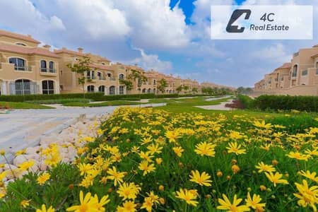 villa for Sale Classic Ready to Move at the Lowest Market Price with Landscape and Pool View in La Vista City, New Capital, near Golden Square