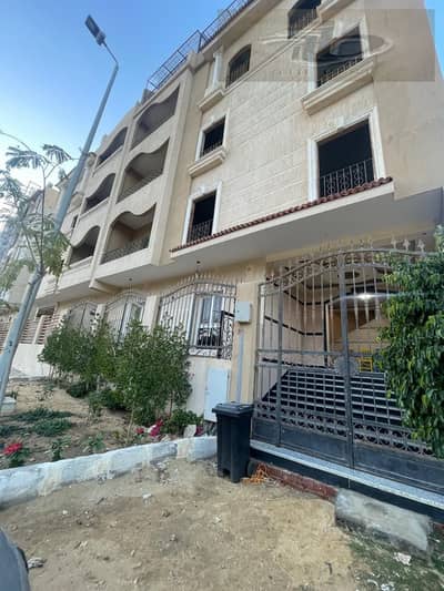 For sale: an apartment in Al-Andalus, family-friendly, near Mivida compound For sale: an apartment in Al-Andalus, family-friendly, near Mivida compound