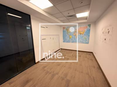 دقائق من الجامعة الأمريكية بالقاهرة AUC مكتب إداري متشطب Fully Finished للإيجار على شارع التسعين الجنوبي التجمع الخامس القاهرة الجديدة New Cairo
