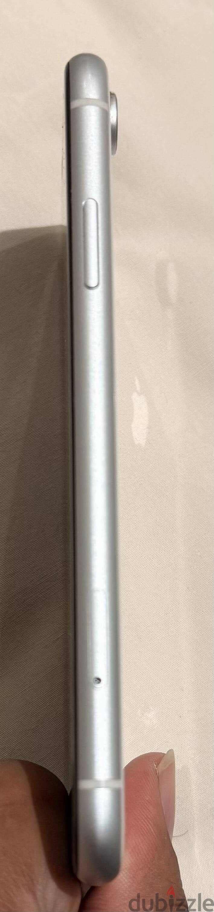Apple - iPhone XR 3