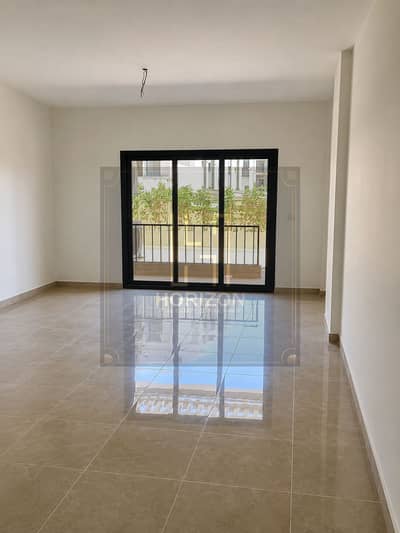 شقة بحديقه 186م ايجار كمبوند فيفث سكوير المراسم  Apartment rent in Fifth Square Al Marasem