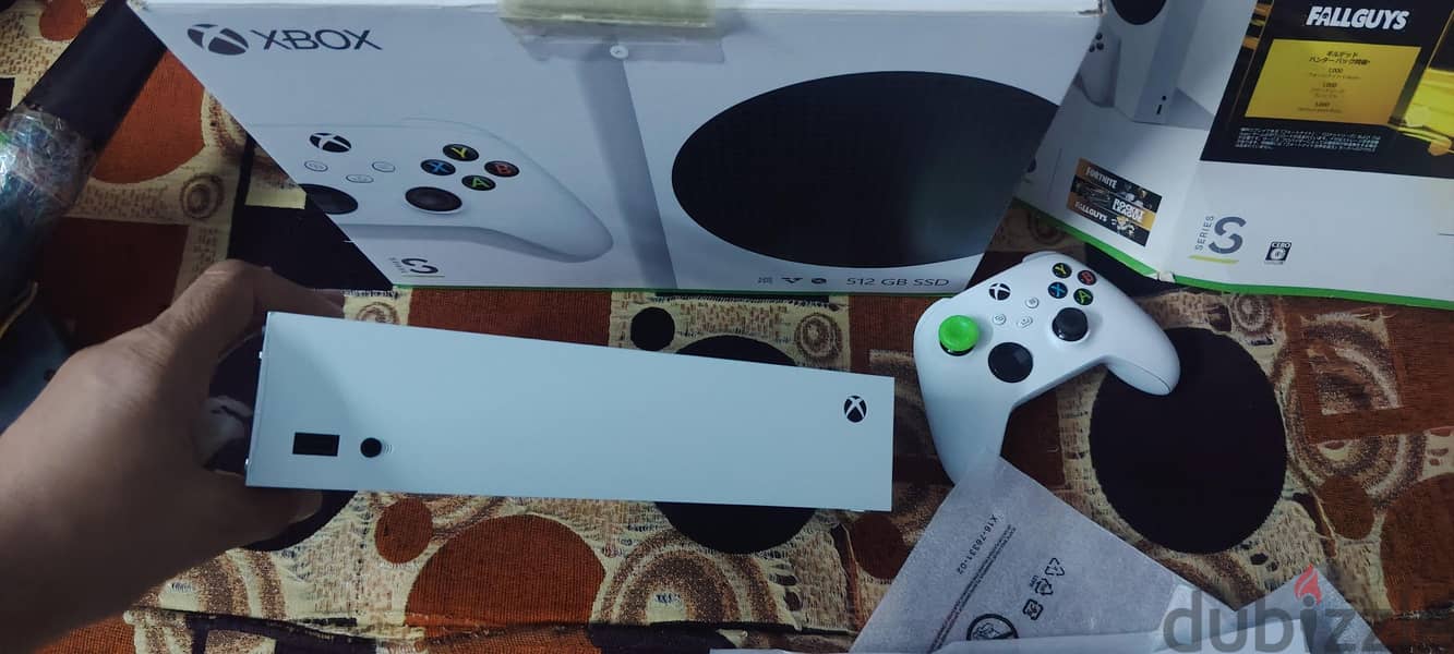 xbox serias s بحالة الجديد 1