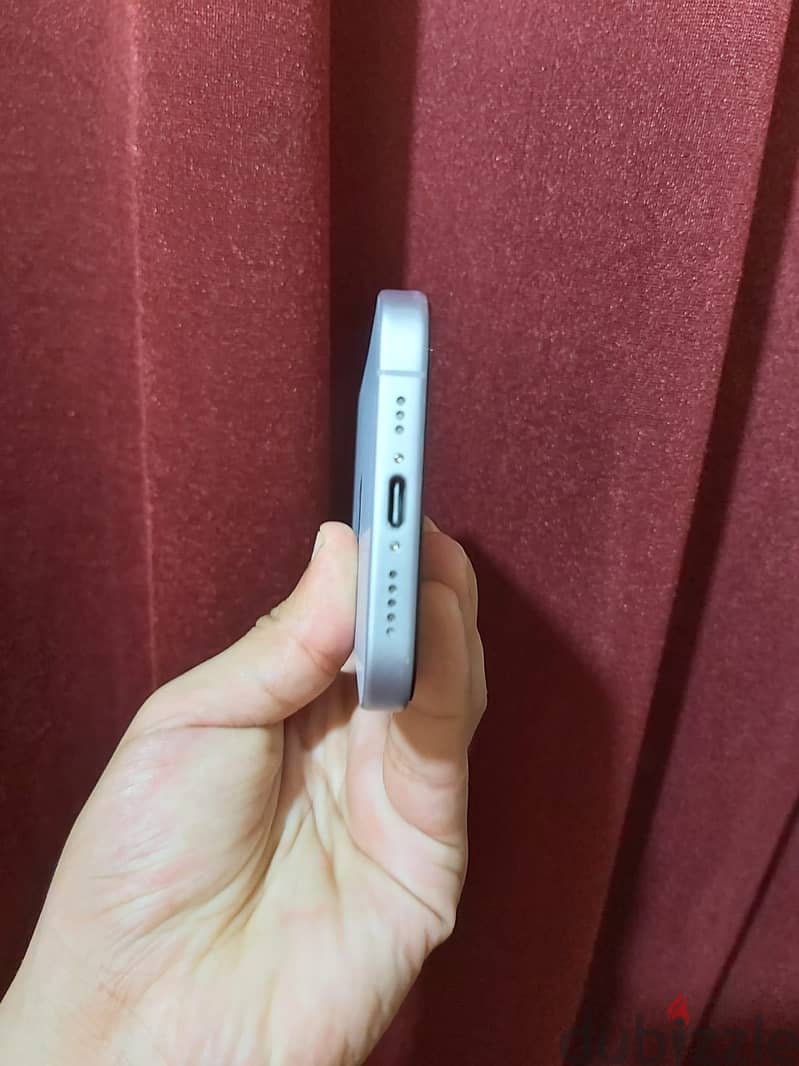Apple - iPhone 17 4