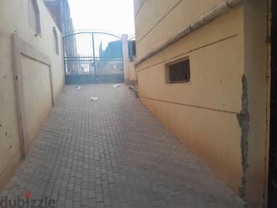 بدروم سكني للإيجار ك مخزن أجهزة كهربائية أو مواد غذائية أو مواد طبية