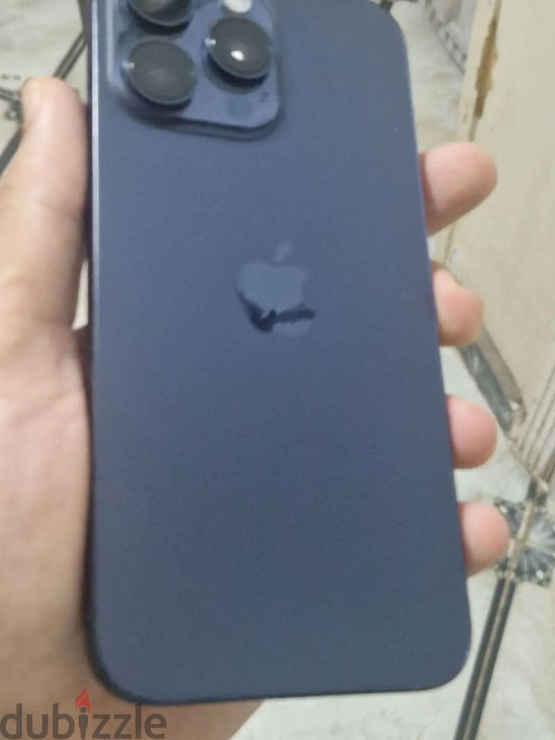 Apple - iPhone 15 Pro Max 2