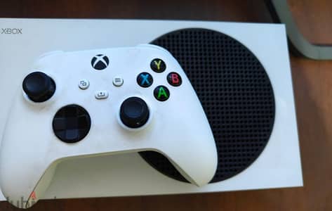 Xbox Series S 512GB + Controller + Games