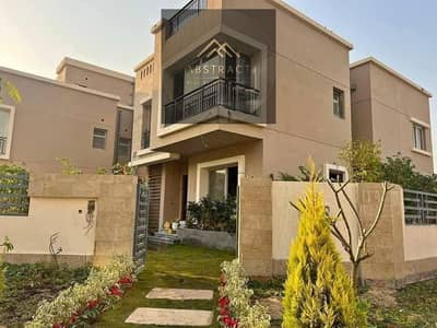 on Lagoon Townhouse Villa for sale with installments over 12 years in one of the most prestigious phases on the Suez Road in New Cairo