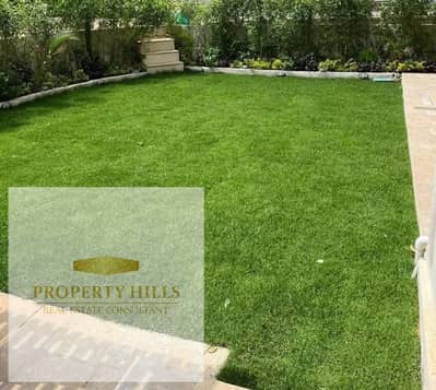 Due to necessity, I am selling the villa in a prime location in Sheikh Zayed near Hyper 1.