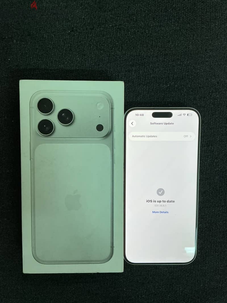 Apple - iPhone 17 Pro Max 3