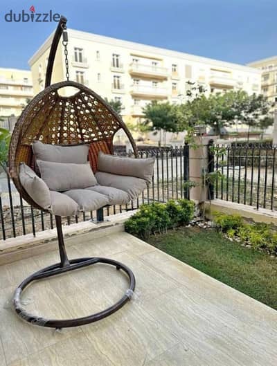 Apartment with immediate delivery from Mountain View in the best location in the compound overlooking the landscape and the lagoon directly