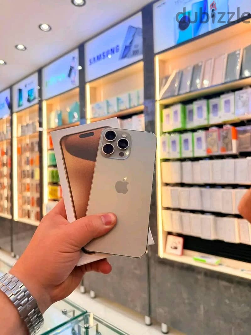 Apple - iPhone 15 Pro Max 3