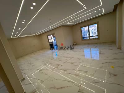 For sale inside the Al-Khomayel compound, phase three, behind the mosque, an area of 180 meters, with a landscape view, 3 bedrooms, 3 bathrooms, close to gate 1, first residence, super lux. For details, call 01101769818