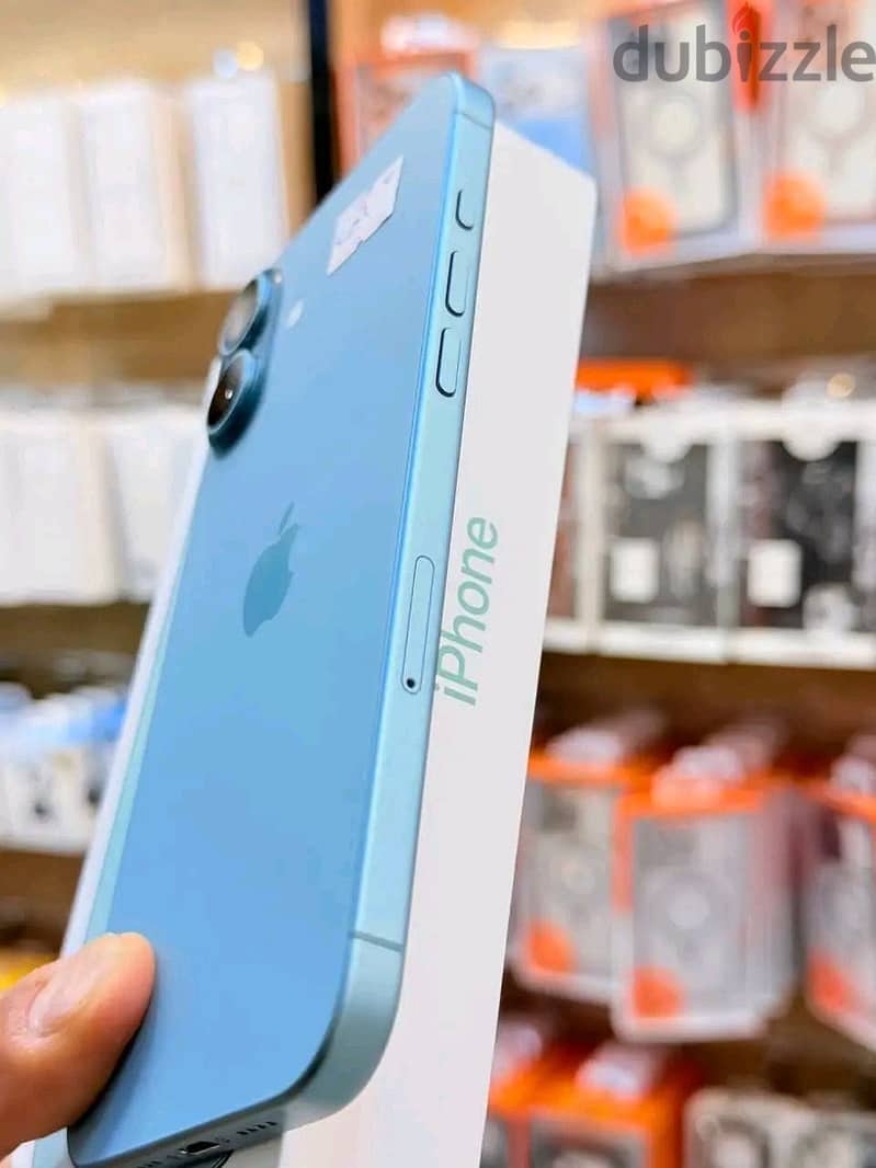 Apple - iPhone 16 Plus 2