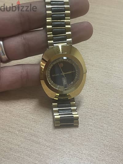 ساعة اتوماتيك سويسري