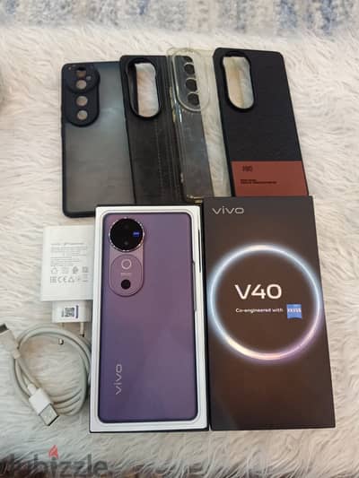 Vivo V40 5g 256Giga 12Ram + 12 معفي ضريبه للبيع او البدل