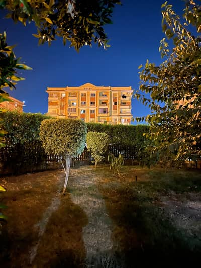 A unique rental opportunity in the Future City – Investment Palace  If you are looking for a ground floor apartment with a large garden that combines privacy, tranquility, and green space… this opportunity deserves a viewing 