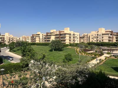  للإيجار | شقة مميزة في وصال فيوز  240م – دور تاني  موقع مميز أمام الجامعة البريطانية مباشرة