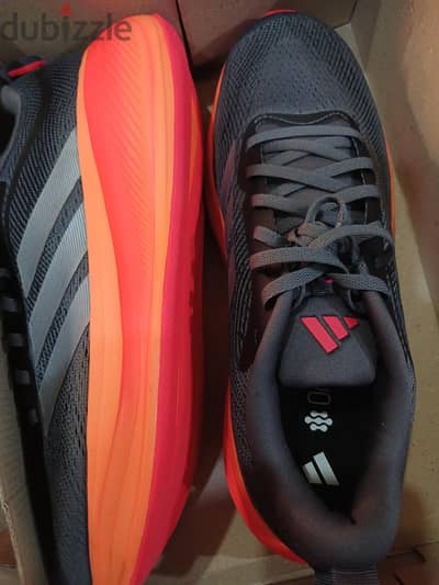 حذاء adidas response اوريجنال مقاس ٤٢ و ٢/٣