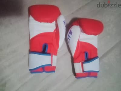 قفاز mma جديد لم بتلعب بيه
