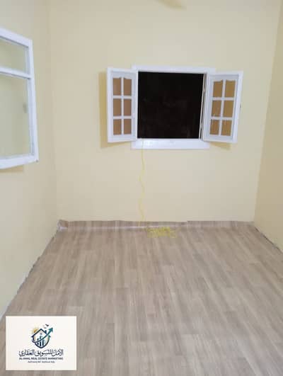 Studio for rent, empty, Maadi, 14th street, close to Ahmed Zaki street, and very close to the metro and 9th street, along with all services and transportation.
