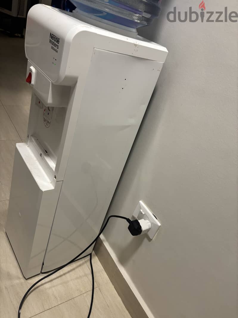 Nestle hot and cold dispenser 2