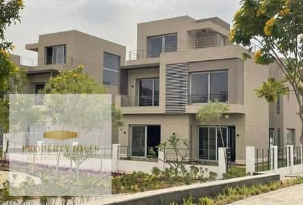 فيلا في بالم هيلز متشطبه بالكامل التجمع امتداد شارع التسعين بالتقسيط لحد ١٠ سنين