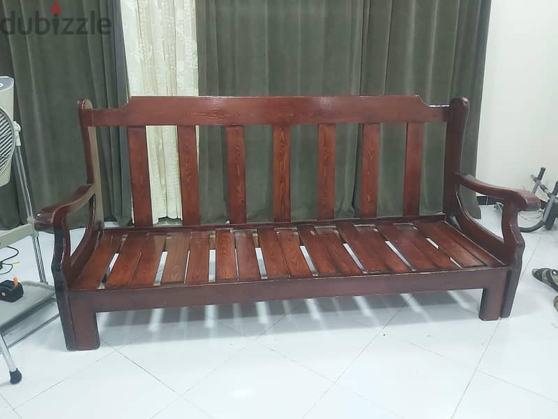 كنبة للبيع 1