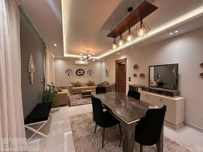 دوبلكس 3 غرف مفروش بالكامل بحديقة للإيجار | إيستاون سوديك | 260م² + حديقة 100م²
