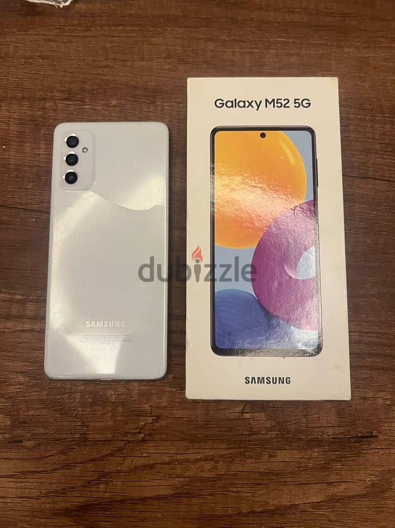 Samsung M52 3