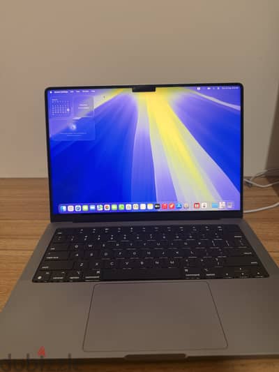 MacBook Pro 14-inch M1 Pro – 16GB RAM/512GB SSD – Original 67W Charger