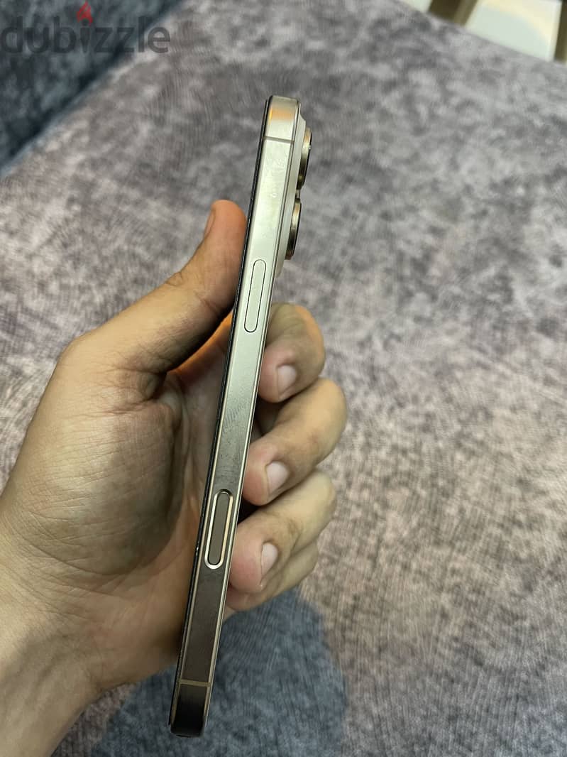 Apple - iPhone 16 Pro Max 1