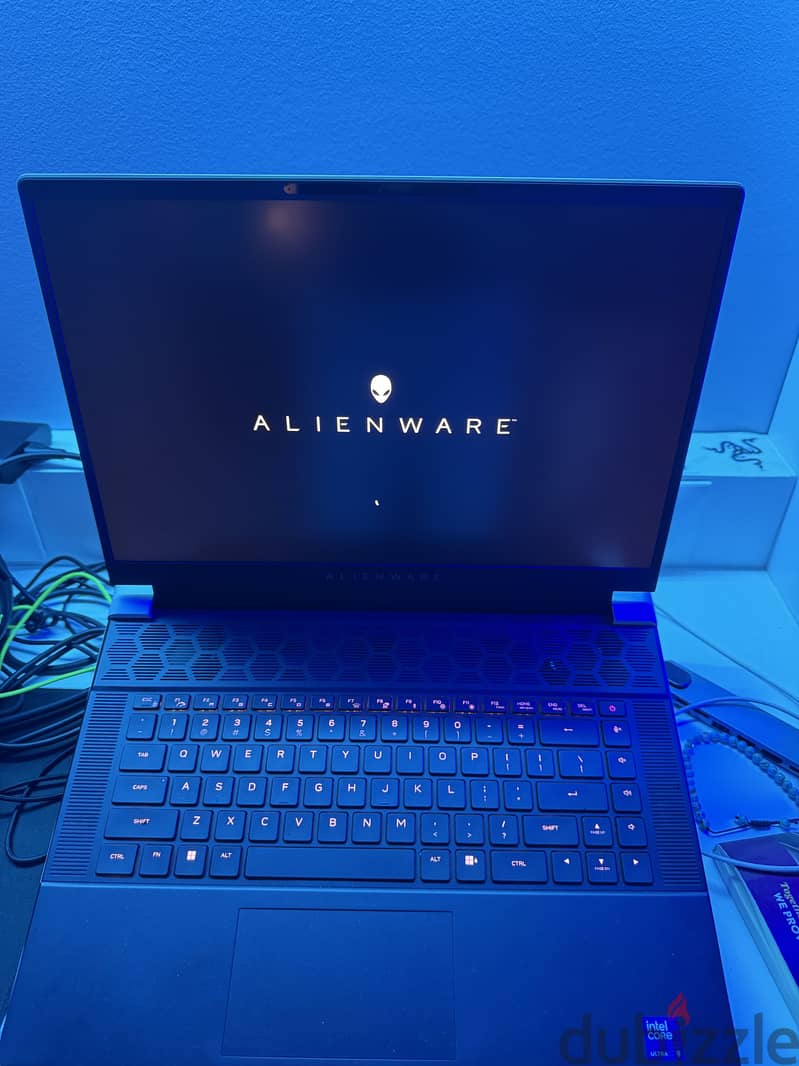 Alienware x16 R2 1