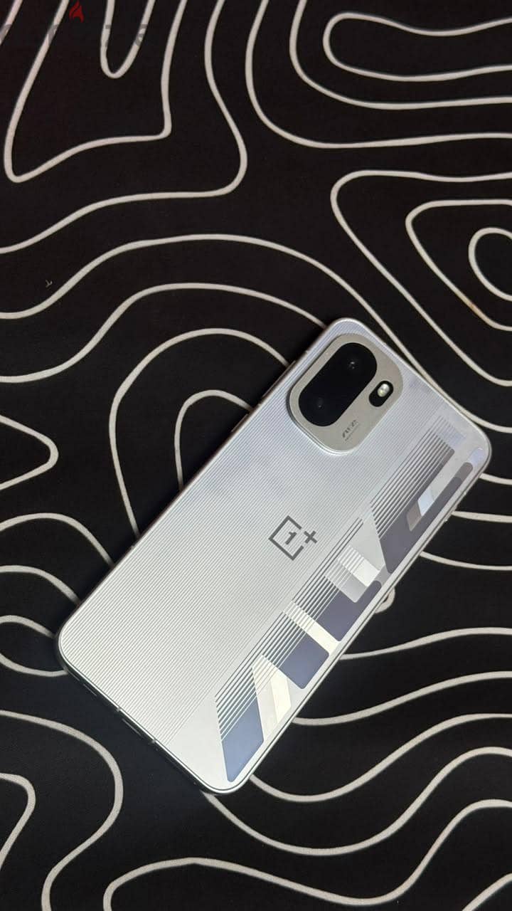 one plus Ace 6 4