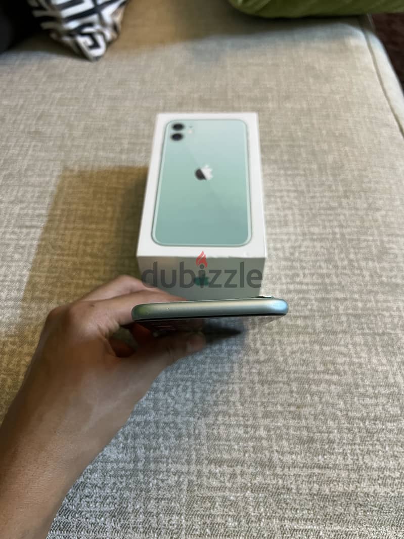 Apple - iPhone 11 2