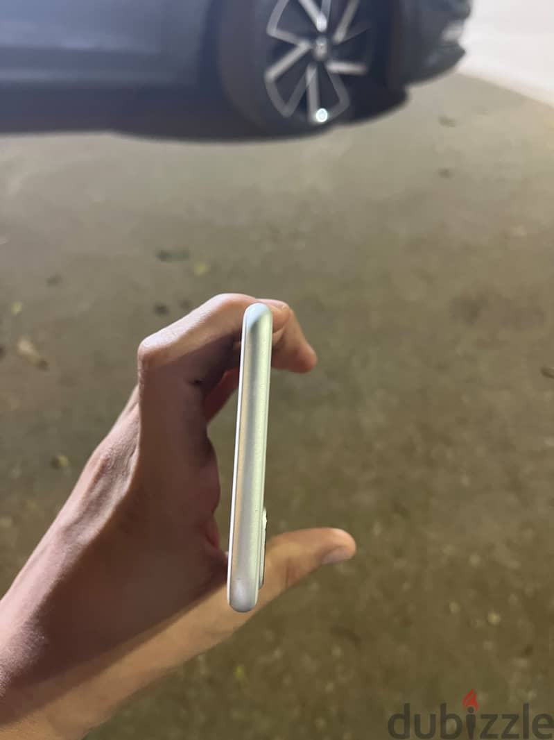 آبل - آيفون 8 بلس 1