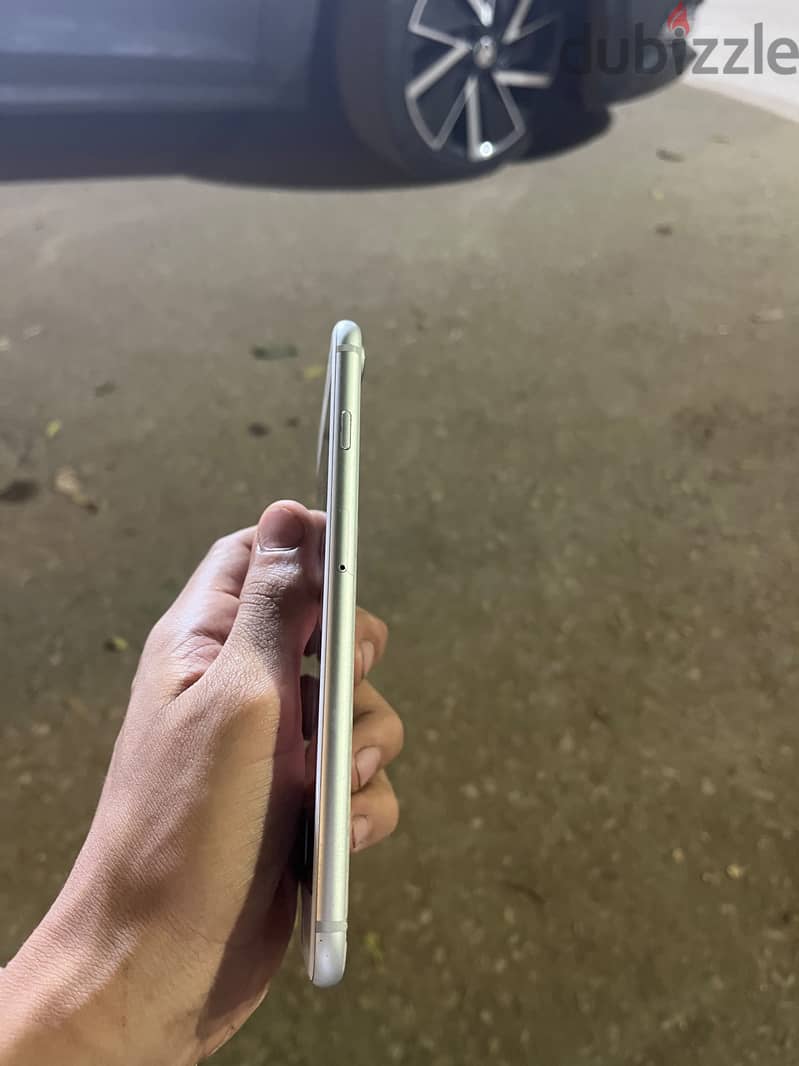 آبل - آيفون 8 بلس 4