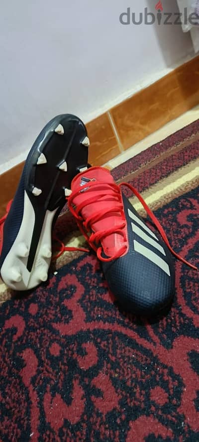 اديداس اكس