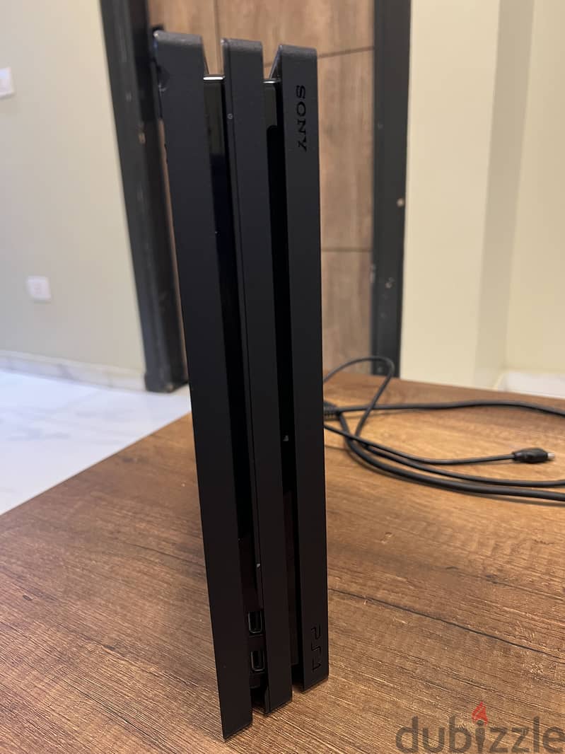 Ps4 pro for sale -بلايستيشن ٤ برو 1