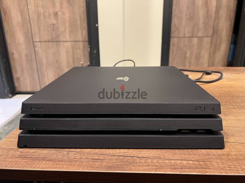 Ps4 pro for sale -بلايستيشن ٤ برو 4