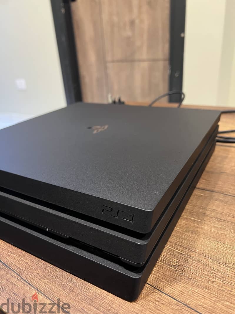 Ps4 pro for sale -بلايستيشن ٤ برو 6