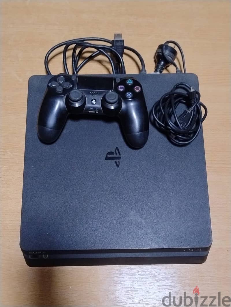 Ps4 slim 1