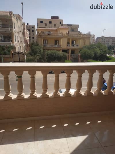 شقة للايجار في البنفسج ١٢