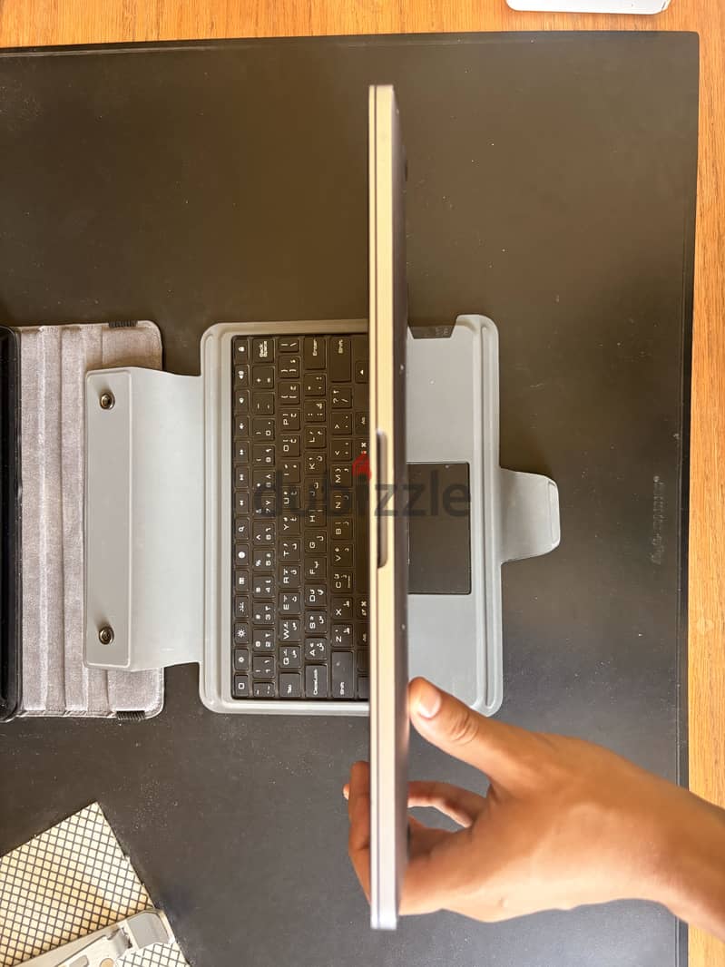 Apple MacBook Pro M2 4