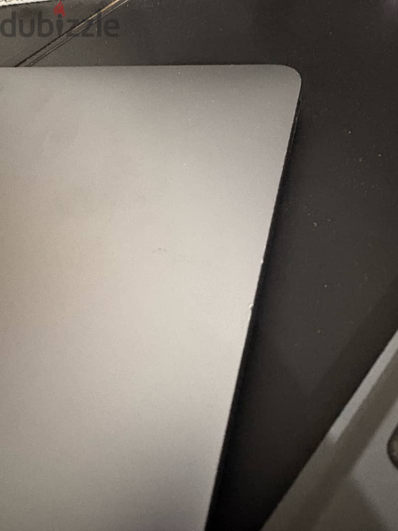 Apple MacBook Pro M2 7