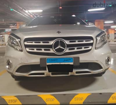 Mercedes-Benz GLA 200 2019