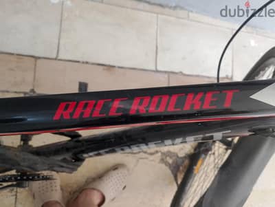 race rocket /29عجلة شبابيه مقاس