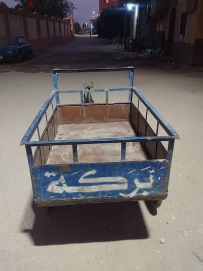 تروسيكل بحالة جيدة جداً ثلاث عجلات