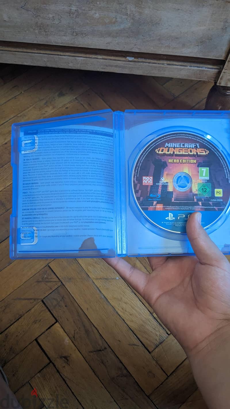 Minecraft dungeons:hero edition PS4 3