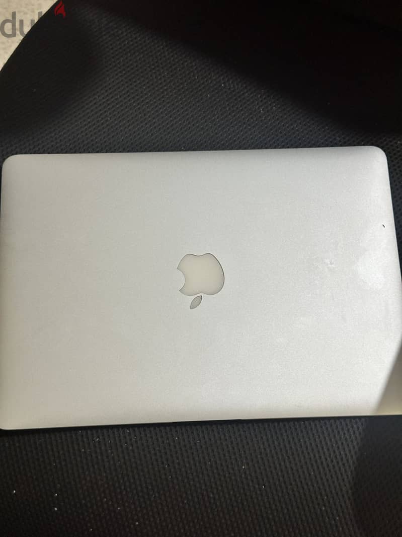 MacBook 1