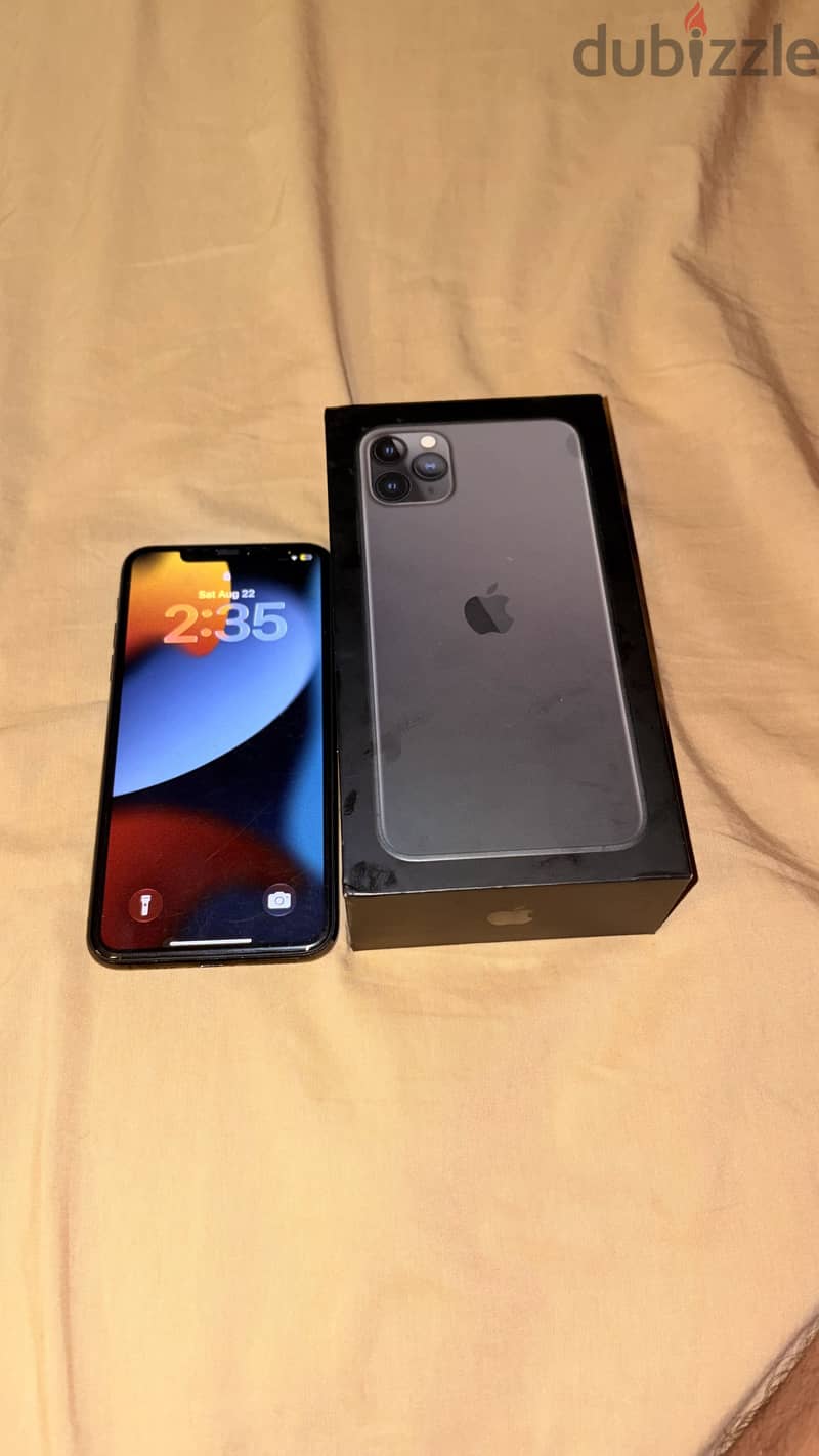 Apple - iPhone 11 Pro Max 3